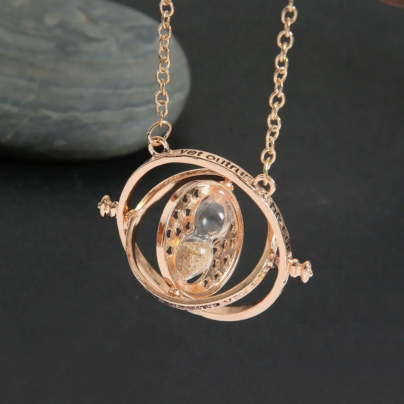Réplica exata de colar vira-tempo usado por Hermione Granger no filme Harry Potter e o prisoneiro de azkaban